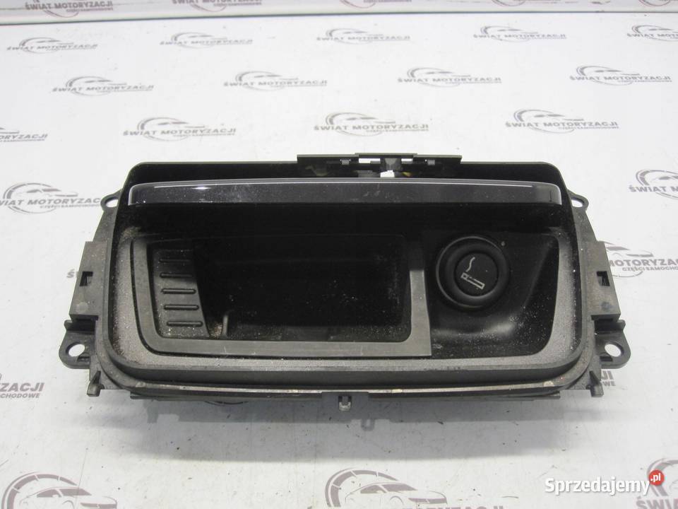 BMW E92 07r schowek gniazdo zapalniczki 7078571