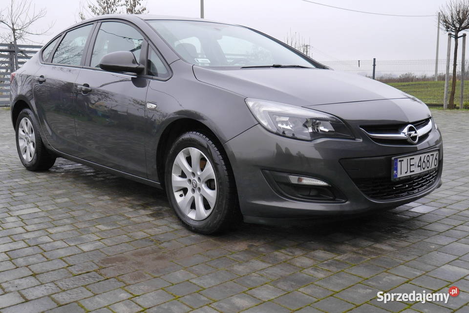 Opel astra 2016 16 16v Słomniki