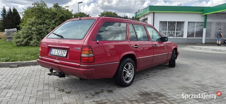 Mercedes Benz w124 e220 stan kolekcjonerski relingi dachowe Lublin