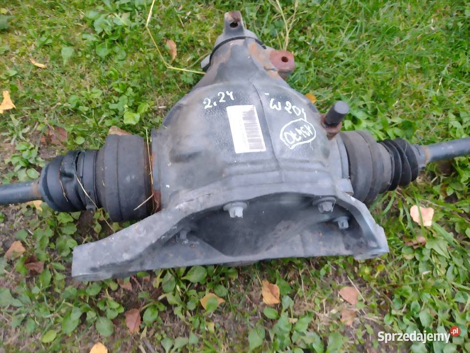 MERCEDES W204 MOST DYFER dyferencjał 224 TYŁ podlaskie