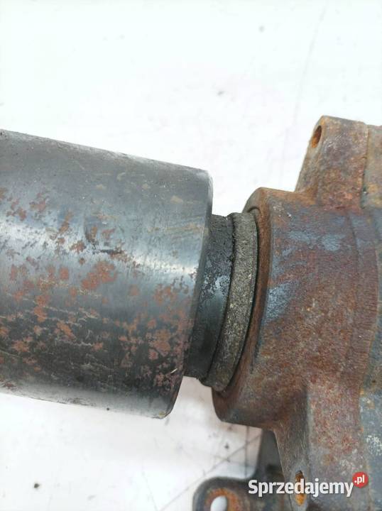 PÓŁOŚ PRAWY PRZÓD WAŁEK REDUKTORA 35 V6 4X4