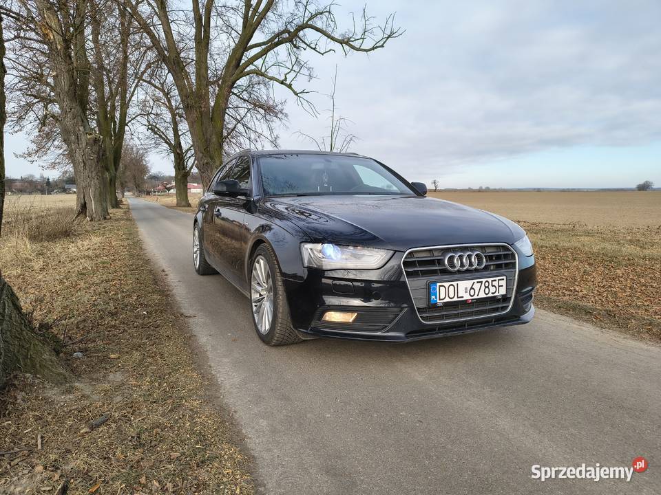 Audi a4 B8 Avant 20 tdi LIFT SLine 265000km Dobrzeń