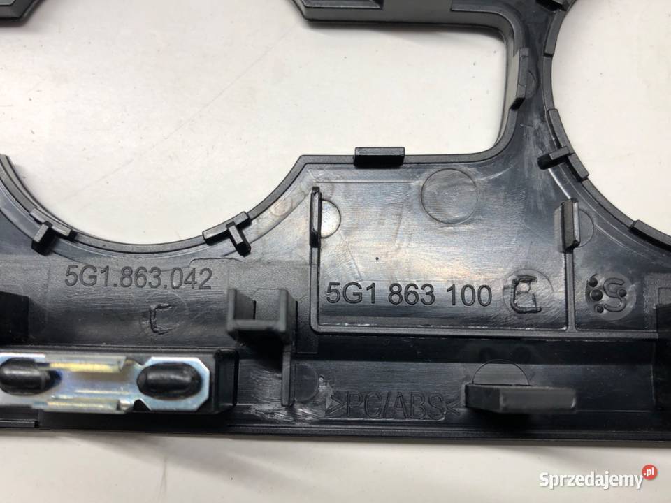 LISTWY DEKOR VW GOLF VII 5G1863100C Hatchback