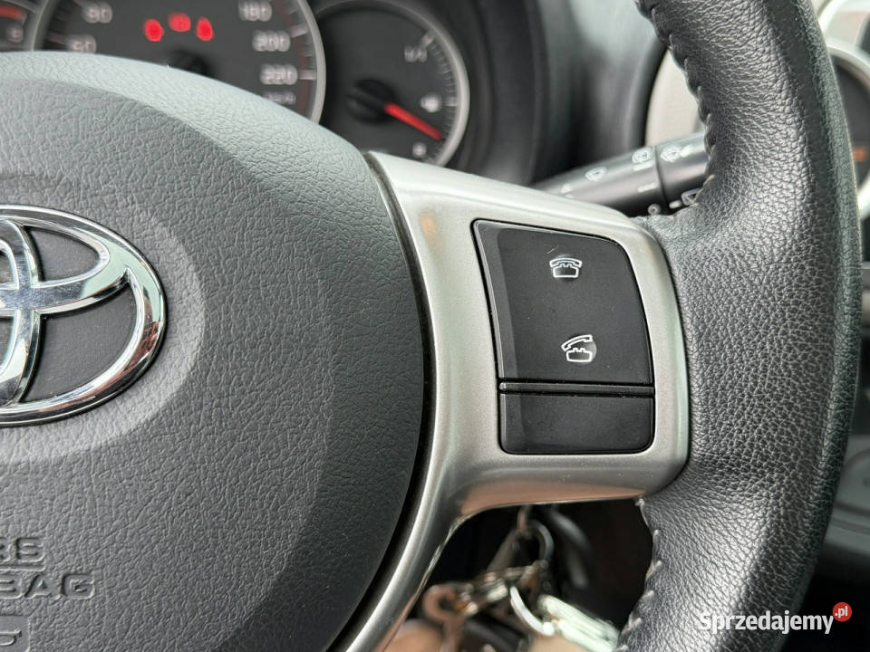 Toyota Yaris 133i 99 SollNawigacjaKamera 4/5