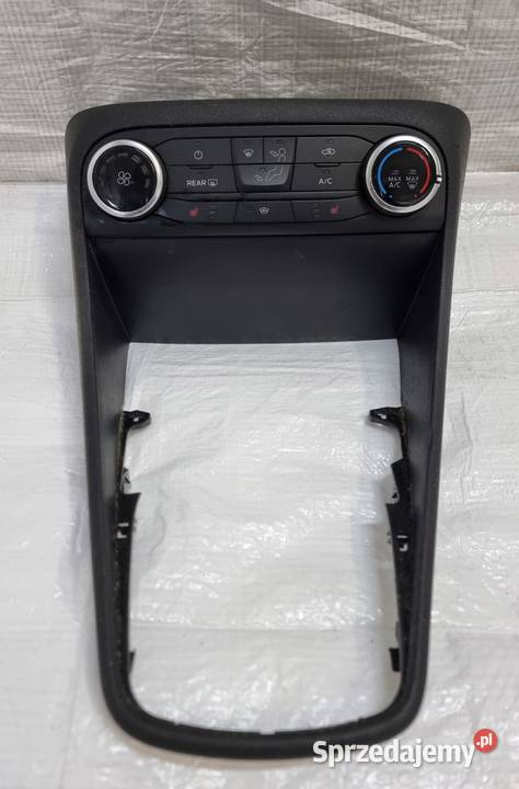 FORD FIESTA MK8 Panel klimatyzacji RAMKA