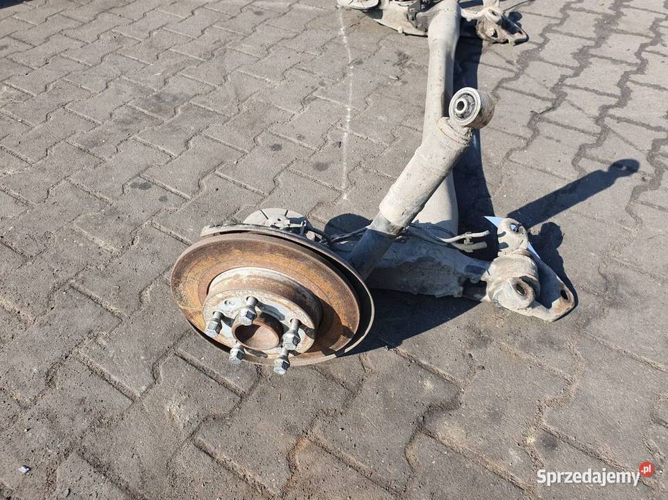 BELKA SANKI TYŁ OPEL ASTRA H III Lipno