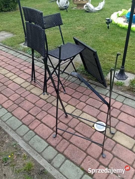 Sprzedam mały komplet ogrodowy dwa krzesła i Podławki