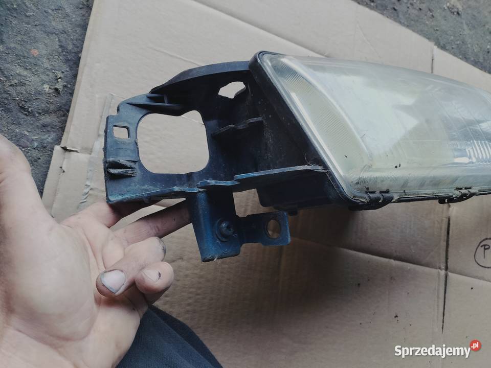 LAMPA PRZÓD PRZEDNIA PRAWA REFLEKTOR PRAWY FORD lampy przednie Kamień-Kolonia sprzedam