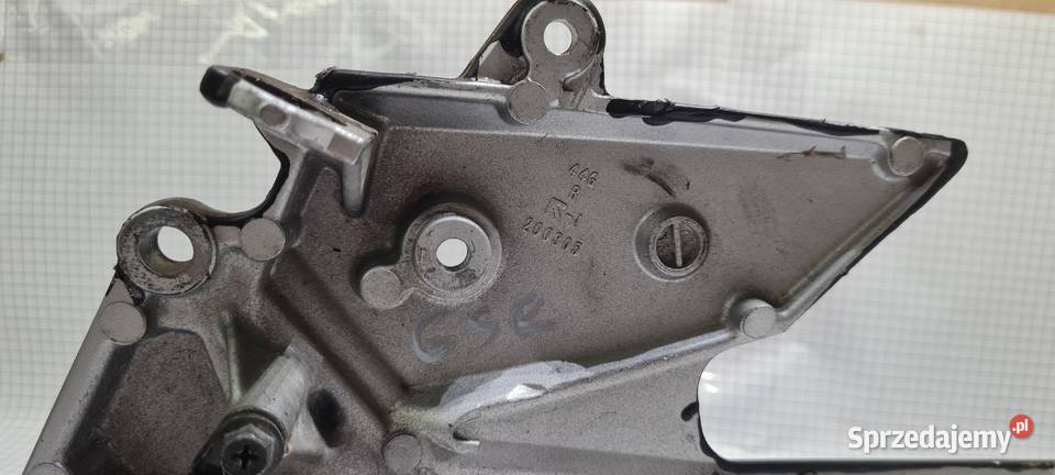 Suzuki GSR 600 set prawy podnóżek mazowieckie sprzedam