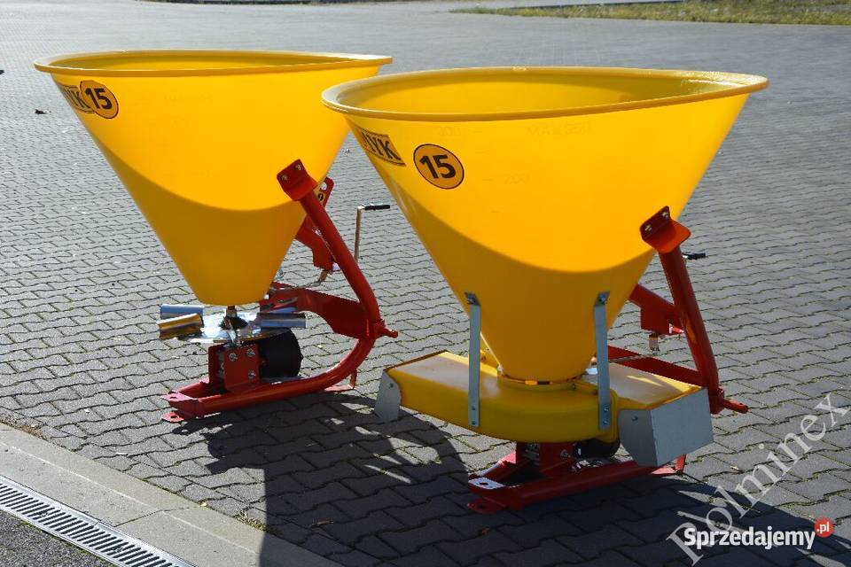 Rozsiewacz nawozów 300 l lejek Nowy Targ