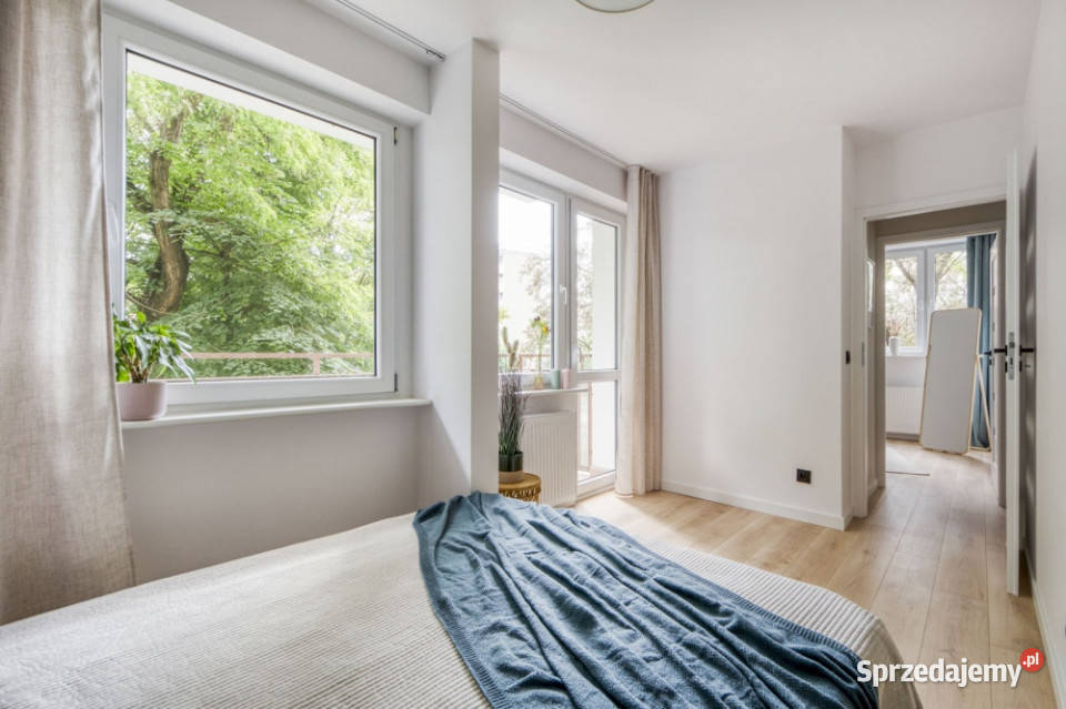 3 pokoje 474 m generalnym remoncie 2 balkony Warszawa