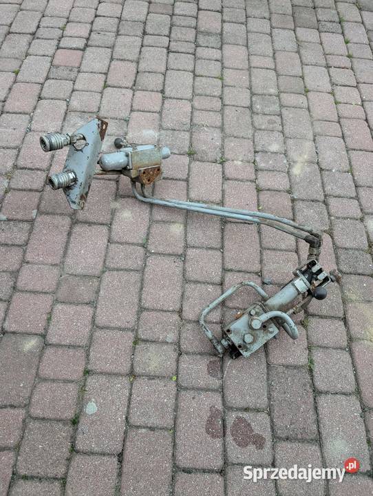 Rozdzielacz hydrauliczny podnośnika Ursus C330 Mstów