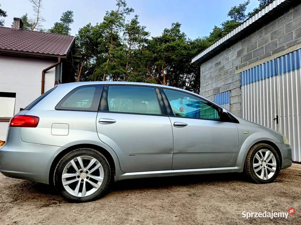 Fiat Croma 19 JTD srebrny Chocz