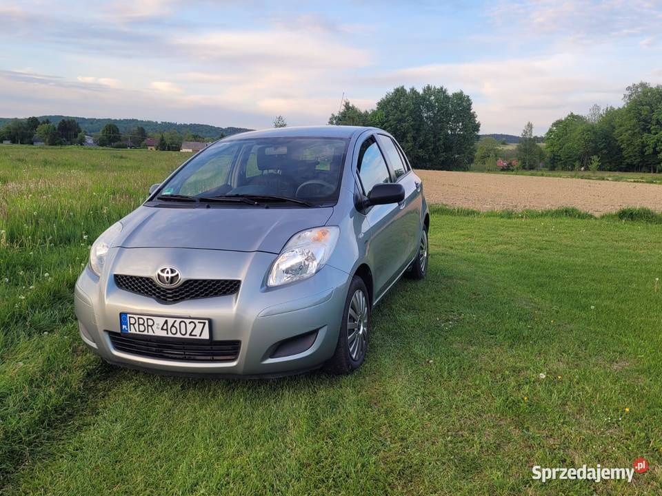 TOYOTA YARIS 13 BENZYNA 2009 LIFT Haczów