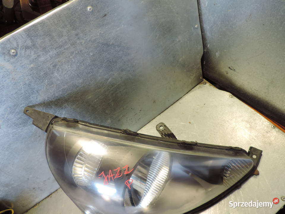 HONDA JAZZ 2 II LAMPA PRAWY PRZÓD