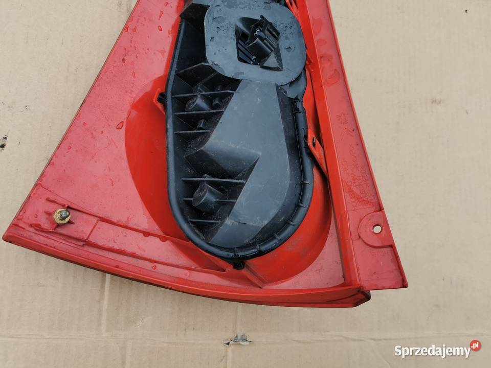Lampa tył prawa citroen c1 peugeot 107 05 Sieraków