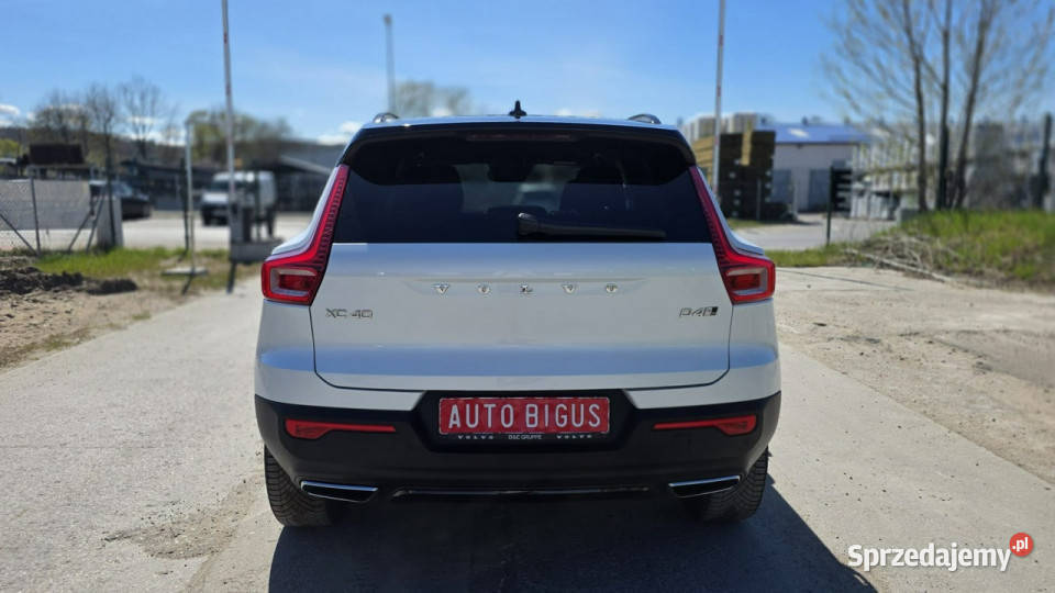 Volvo XC 40 biała perła R design AWD Lębork