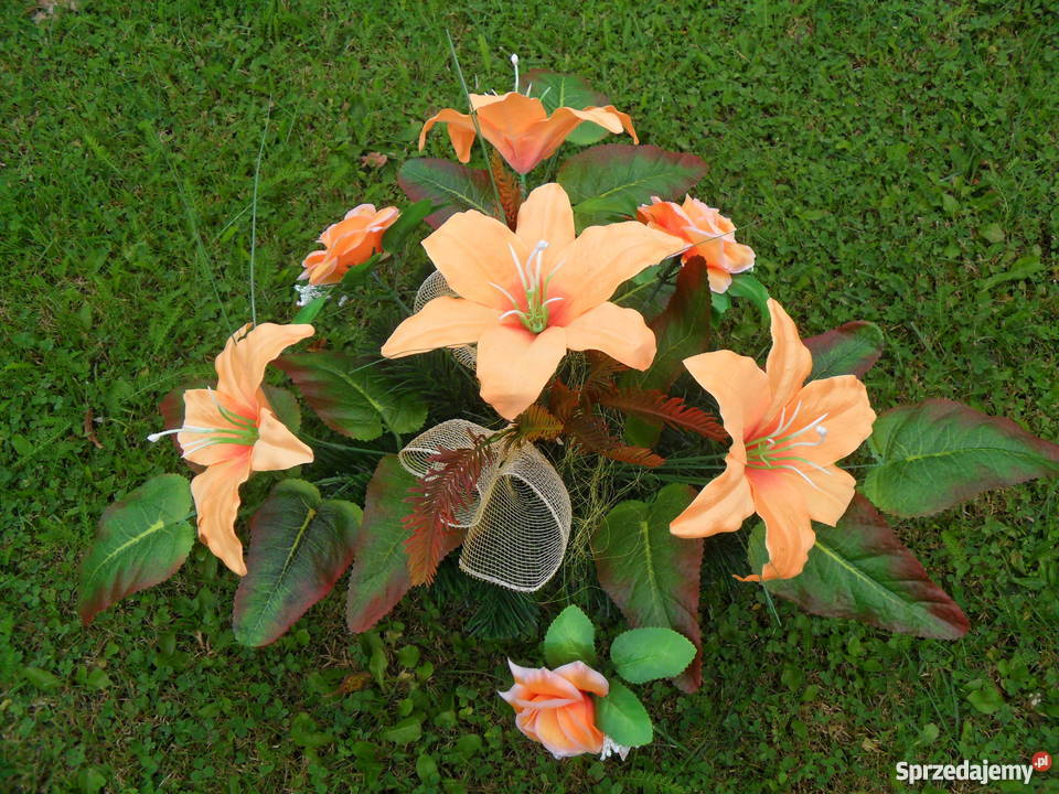 Stroiki sztuczne wiązanki kompozycje na grób Nowy Sącz