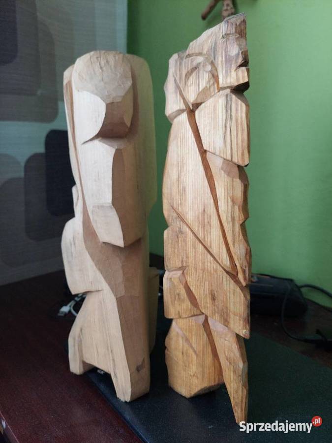 Snycerka dwie rzeźby Węgorzyno