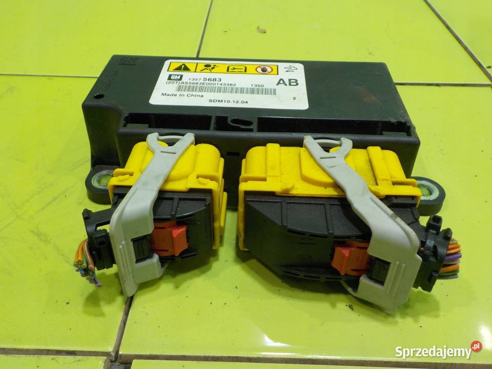 HYUNDAI TUCSON I LIFT 20 CRDI 10r immobilizer sprzedam