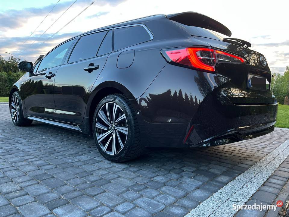 Toyota Corolla 20 Hybrid Kombi 2021 z Polskiego MP3 Przasnysz