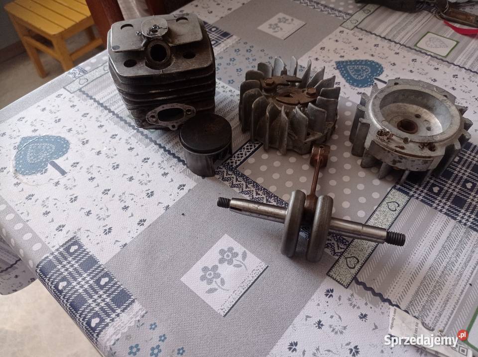 Husqvarna 44 444 tłok cylinder wał koło Pionki sprzedam