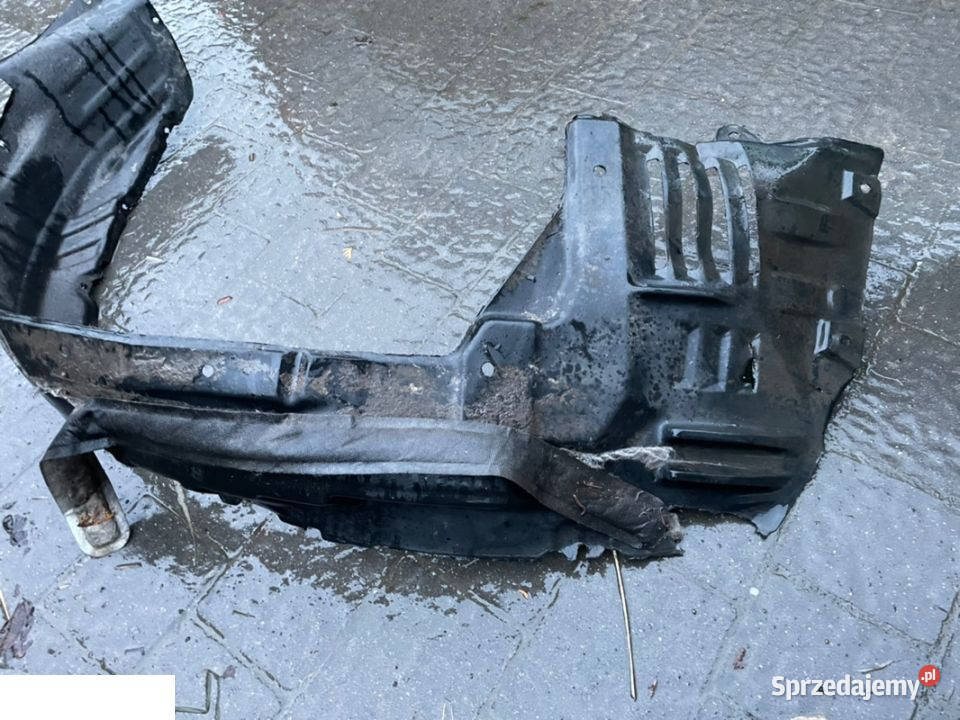 Mitsubishi Pajero IV nadkole przód 07