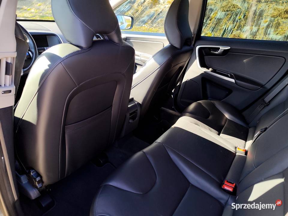 Volvo XC60 Lift 20 D3 2017 1 Właściciel Samochody osobowe podkarpackie Jasło