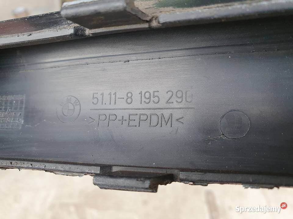 BMW 3 E46 SEDAN LISTWA PRAWA ZDERZAKA PRZÓD Międzychód