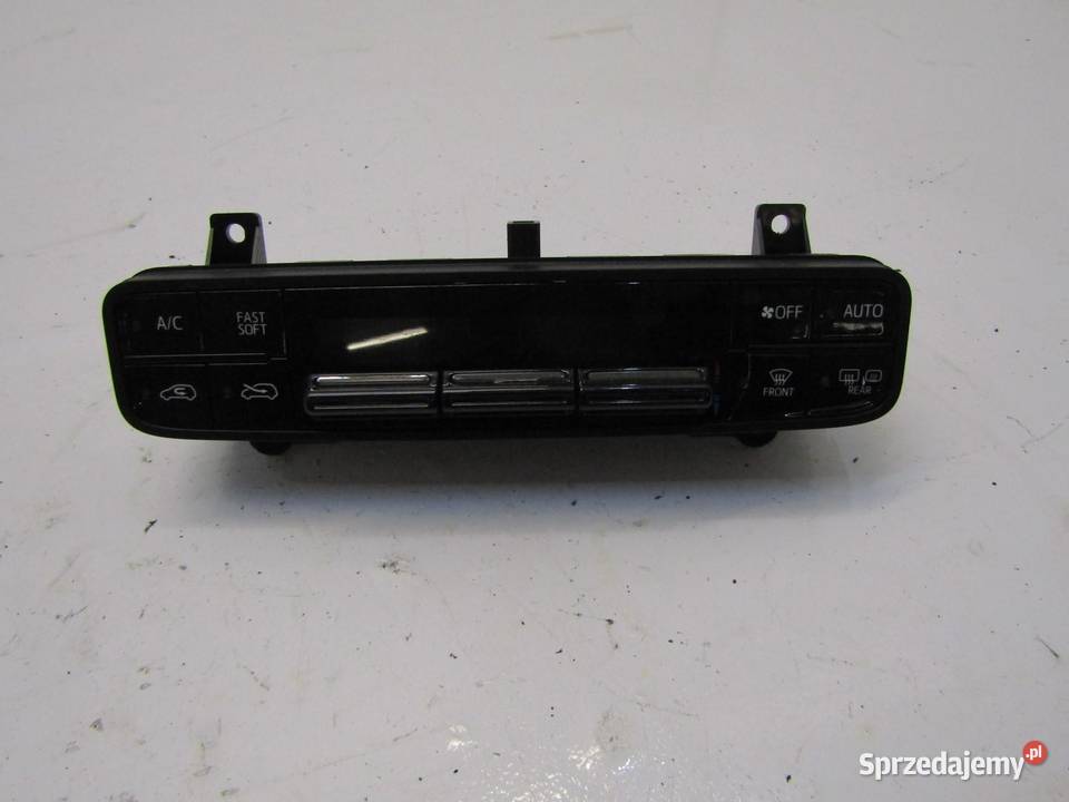 PANEL KLIMATYZACJI AURIS II KOMBI 5590002850