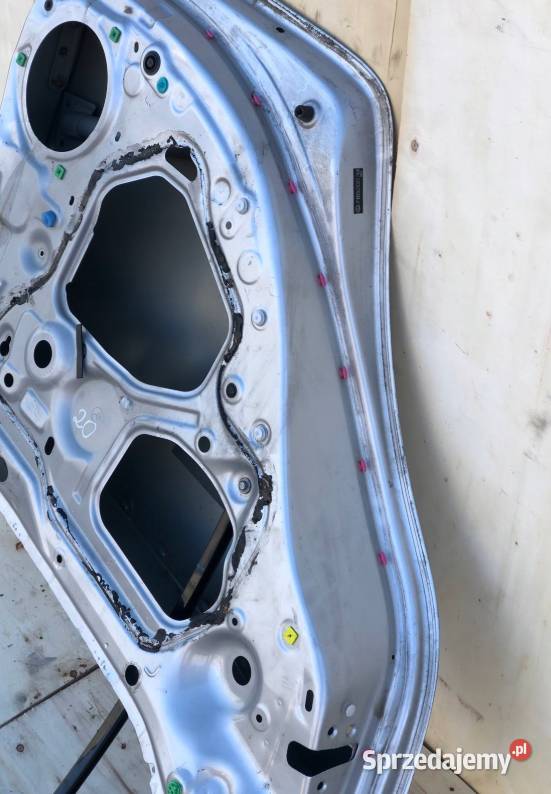 DRZWI TYLNE LEWE TYŁ LEXUS IS220D IS250 II 0513 osobowe Drzwi Skołoszów