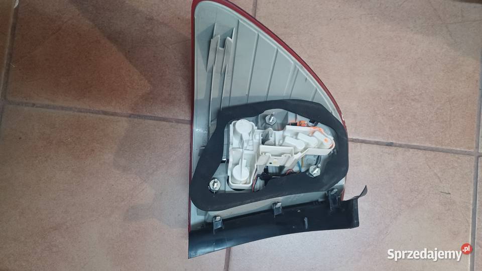 BMW E91 LIFT PRAWA LAMPA TYŁ osobowe Rakoniewice