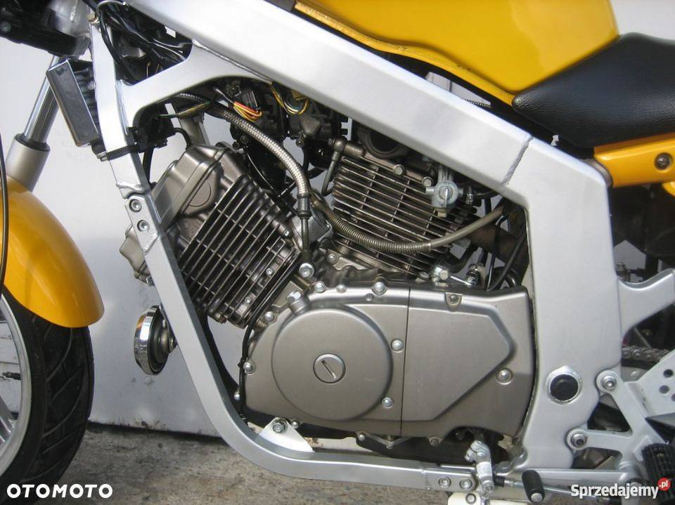Hyosung GT 125 Naked kat B 1000 2005r PIEKNY Inowrocław