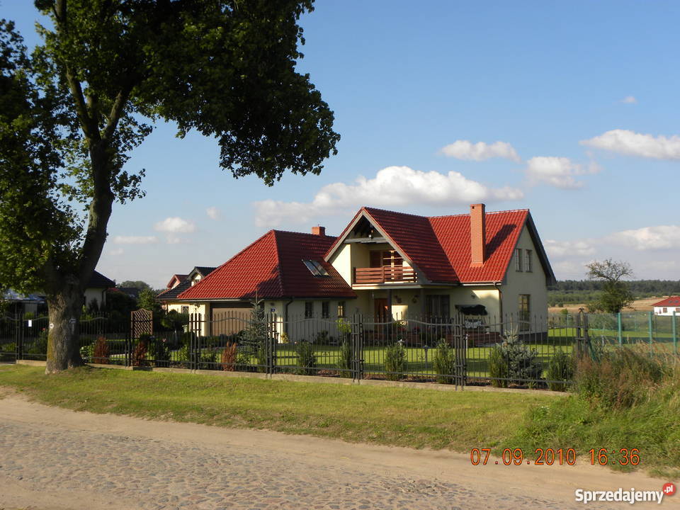 Piękny i ekskluzywny dom na sprzedaż 250m2 Domy Domy Grzędzice