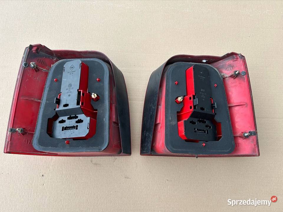 Lampa lewy tył Passat b5 kombi 3b9945111 Lampy tylne Bydgoszcz