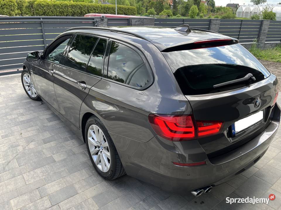 BMW Seria 5 F11 2012r 530d SportAut 258KM
