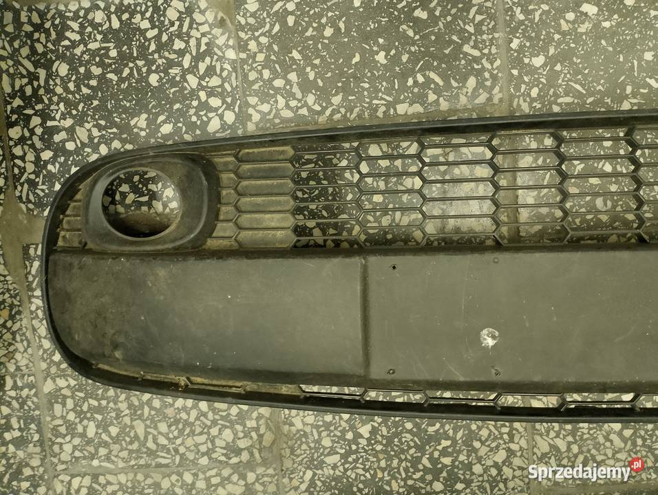 Atrapa środkowa grill Fiat 500 L 2012 Nowy Sącz