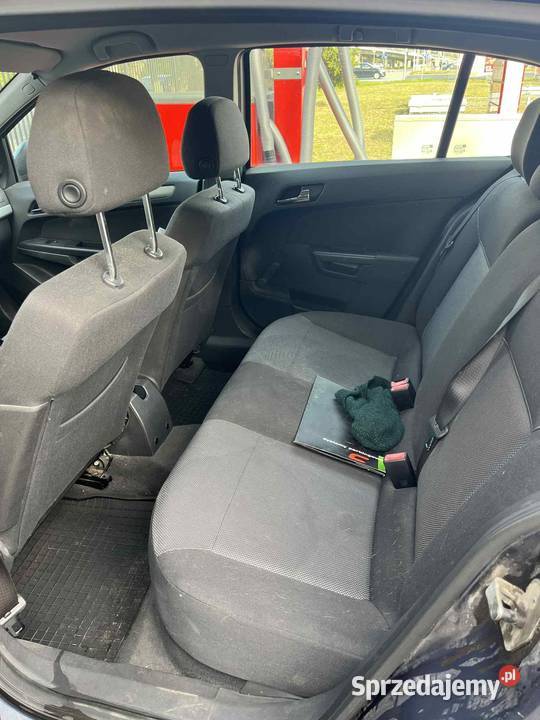 Opel Astra Hatchback 2009 90KM Warszawa