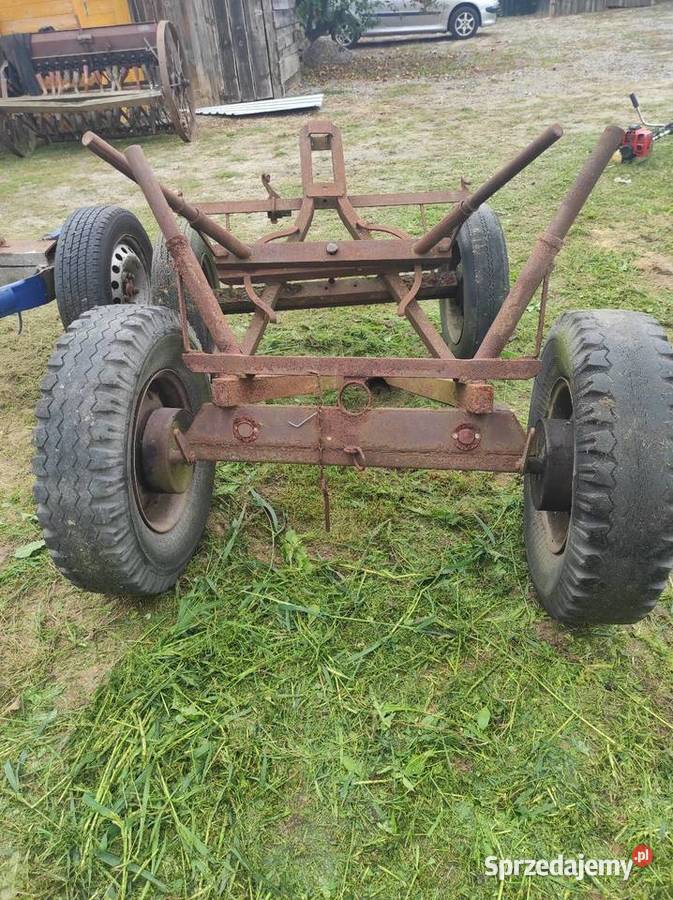 Wozy metalowe ciągnikowe Wielkie Oczy