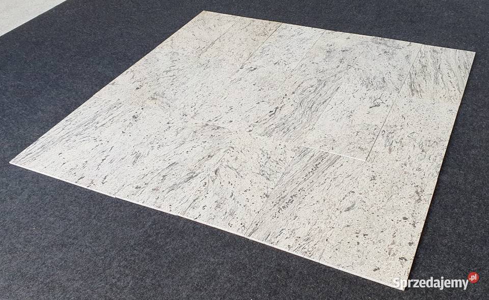 Płytki z granitu Kashmir White podłogowe kamień Bielawa