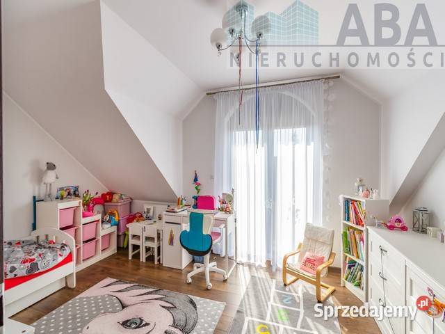 Komfortowy jasny dom z pięknym wnętrzem Lądek