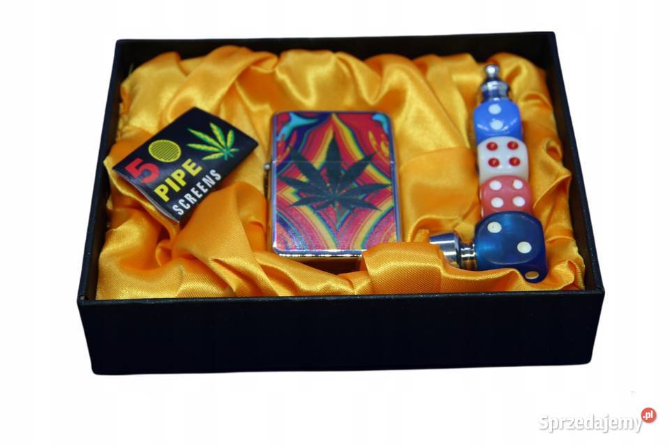 Lufka Do Gry Z Zapalniczką Benzynową W Ostrowy nad Okszą