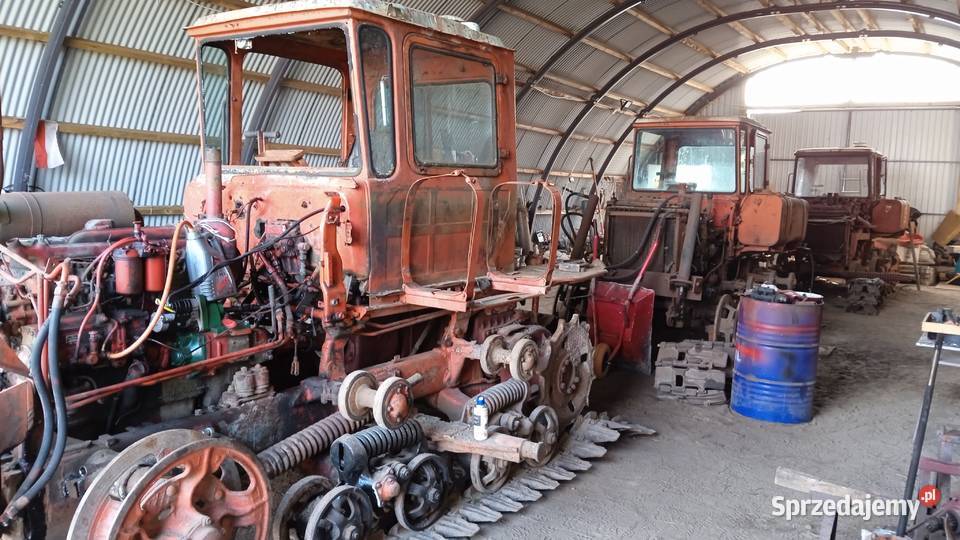 ciągnik gąsienicowy dt 75 det 75 spycharka spych Bryski sprzedam