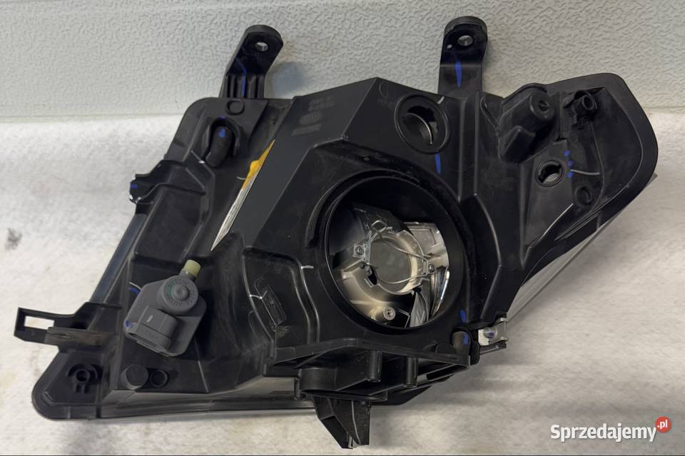 Lampa prawy przód Nissan Navara D40 Lift 1014 Jasienica