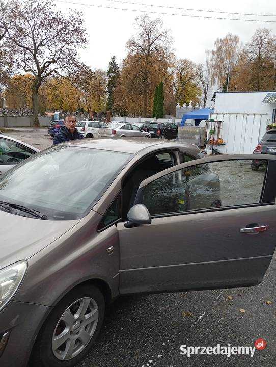 Opel corsa 14 stan 2010 Skórcz