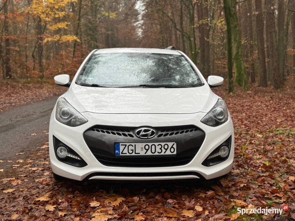 Hyundai i30 14 benzyna 6 Biegów Przybiernów