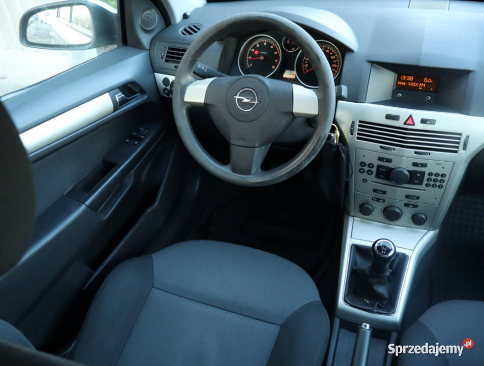 Opel Astra 16 16V 1598cm3 Lublin