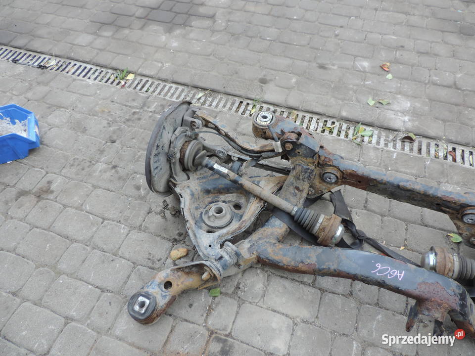 BELKA OŚ ZAWIESZENIA TYŁ AUDI A6 C6 KOMBI osobowe małopolskie Nowy Sącz