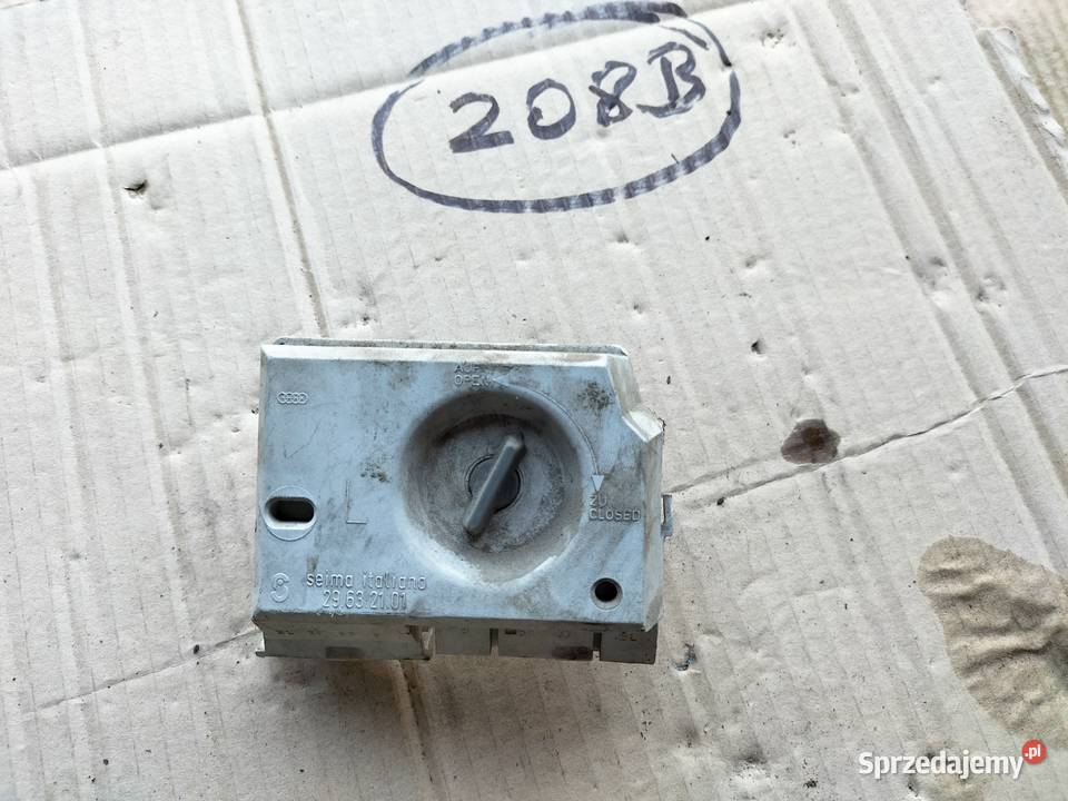 AUDI 80 B3 80B3 WKŁAD LAMPY TYŁ TYLNEJ LEWEJ Z lubelskie Kamień-Kolonia