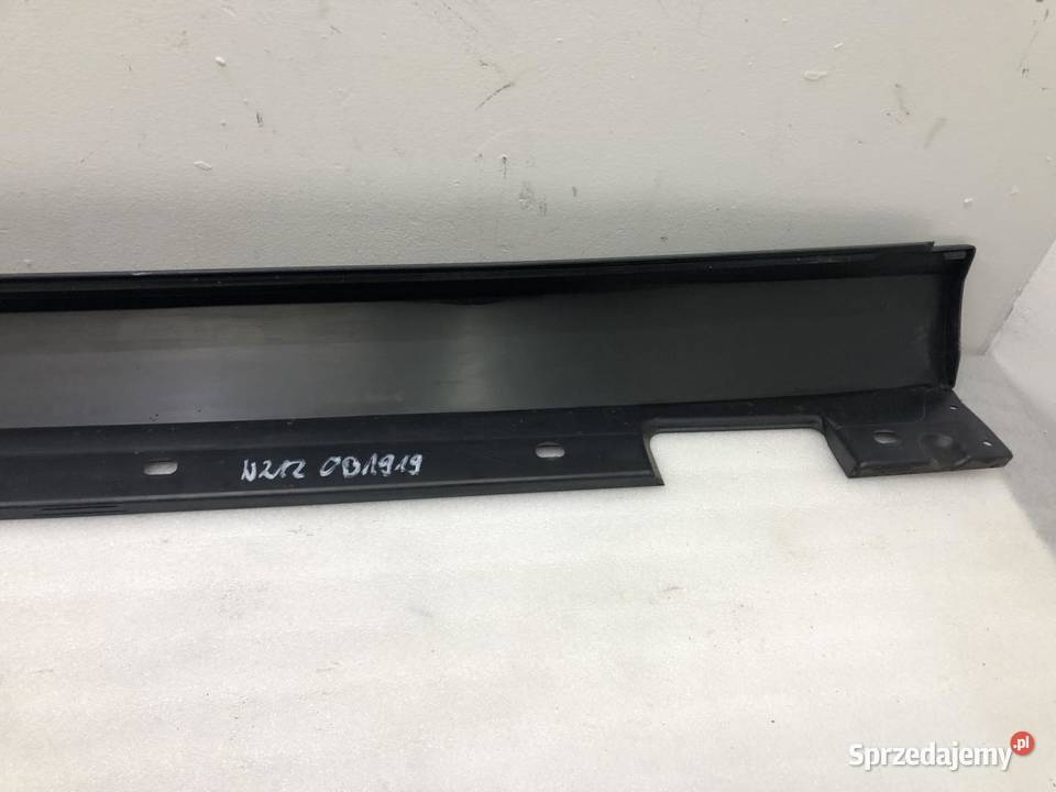 LISTWA PROGOWA PRAWA A2126900240R MERCEDES W212